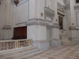 The northern facade of the basilica of st. Pfarrkirche San Giovanni Battista Referenzen Calchera San Giorgio