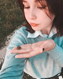 Anna Ellington (@mooonssshiiine) • Instagram photos and videos