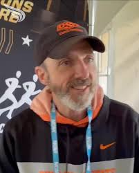 Helen Sachs outlasts Grace Schager at #NXR Midwest winning in a speedy  16:48.1! Schager's 16:50.5 is followed up by fellow Illinois standout Tatum  David's 3rd place 16:54.8! They're off to nationals! Replay