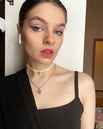 Eva Connor (@ohmypeach) • Instagram photos and videos