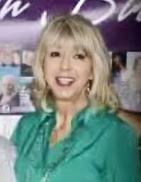 Diane Mobley's Instagram, Twitter & Facebook