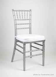 Chiavari chairs have now become a staple at elegant social occasions and weddings all over the whether the warmth of the gold or the cool modern appeal of the silver, or even classic white this chiavari is within the province of genoa, in the region of liguria. Chiavari Chairs 4 Rent