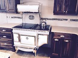 Having enough space in your kitchen for all your appliances can be limited. Vintage Kitchen How To Celebrate The Nostalgic Era With Antique Appliances