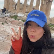 Aimee Baumgartner (@Aimee_Baum)