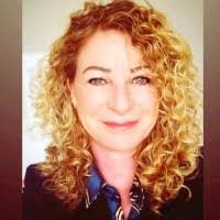 Sandra Artz's Instagram, Twitter & Facebook