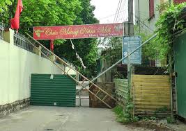'hà nội thực hiện nghiêm giãn cách xã hội theo chỉ thị 16 là đủ' (04/08). C9i8rqnf5zmosm