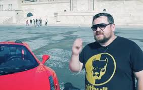 В роликах давидыч рекламирует сеть автосервисов. Advokat Davidycha Vypuskayut Eto Gromko Skazano Novosti Rossiya Metro