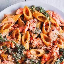 Salmon Pasta With Sun Dried Tomato Cream Sauce And Spinach Julia S Album Recipe Salmon Pasta Salmon Pasta Recipes Pasta Dinner Recipes