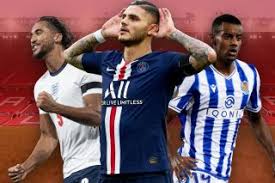 Play has been temporarily suspended for attention to lucas digne for everton fc who is writhing in pain on the pitch. Irscdrd0pqegbm