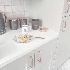 Instagram All Things Homely Kitchendecor Beautiful Kitchen Grey Pink Design Home Kitchendrawers Cups Gold Kitchen Rose Gold Kitchen Kitchen Marble
