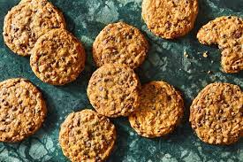 Signature Chocolate Chip Cookies From Doubletree Recipe On Food52 Recipe In 2021 Cookies Recipes Chocolate Chip Food 52 Chip Cookies