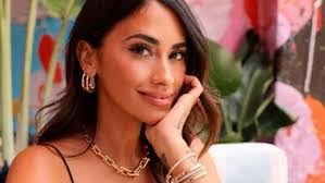 Dora Ocampo's Instagram, Twitter & Facebook