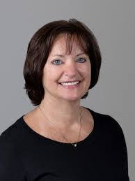 Martha Noll's Instagram, Twitter & Facebook