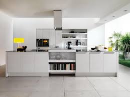Sekarang tidak lagi, berikut 10 cara untuk mengakali kitchen set minimalis dengan ukuran dapur dan kitchen set minimalis menjadikan kamu tidak dapat dengan mudah meletakkan berbagai perabotan didalamnya. 30 Contoh Kitchen Set Minimalis Beserta Kisaran Harga