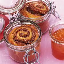 Wenn Man Diesen Feinen Hefekuchen Ansieht Erinnert Er An Eine Aufgehende Rose Und Geschmacklich Kuchen Im Glas Backen Kuchen Im Glas Rezepte Kuchen Im Glas