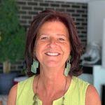 Christina Nicklas's Instagram, Twitter & Facebook