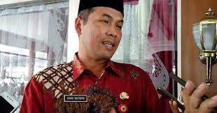 Salah satu makanan, buk ibuk ternyata bikinnya gampang lo, puas juga kalo masak sendiri topping ayam potong sesuai selera. Jika Pilkada Desember 2020 Bupati Wonogiri Putuskan Mundur Dari Pencalonan Suluh Sumatera