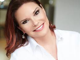 Beth Minardi Signature