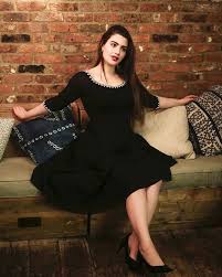 rawan bin hussain روان بن حسين on instagram الاسود يليق بك fashion style beautiful girl image