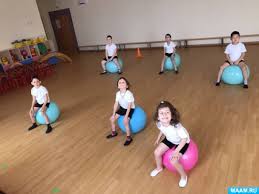 Упражнения с фитболом для дошкольников. Фотоотчет (3 фото ...