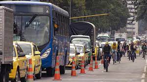 Largas filas y corridas por la interrupción del tren roca. Urbanista Danes Transporte Publico Y Bicicletas Son Medios De Transporte Mas Eficientes