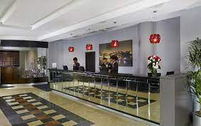 Location jurys inn chelsea hotel is located near the fashionable kings road. Doubletree By Hilton Hotel London Chelsea London Book On Travelstay Com