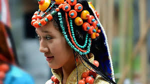 Tibet Clothing: See How Tibetan People ...
