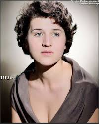 One of her finest roles! Happy 96th Birthday to Dame Patricia Routledge 🥳  #PatriciaRoutledge #HappyBirthdayPatriciaRoutledge  #HettyWainthroppInvestigates #HettyWainthropp #SueJohnston #Drama #WeGotU