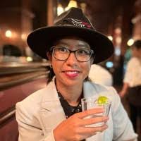 Lily Murphy's Instagram, Twitter & Facebook