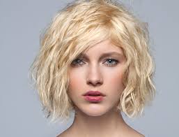 Coupe Carre Ondule Plongeant Gallery La coupe de cheveux en carré plongeant dégradé est particulièrement moderne et adaptée si vous avez envie de donner du caractère à votre coiffure et look. coupe carre ondule plongeant gallery