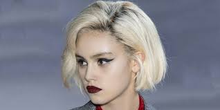 Carré effilé court cheveux carré dégradé coupe carre mode carre effile 2016 coupe carré femme 2016 coupe cheveux carré femme coupe carrée dégradée carré court coiffure coupe de cheveux. Coupe Au Carre 30 Modeles A Adopter Cosmopolitan Fr