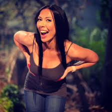 Feast your eyes on Rachel Bloom's tempting form- a true sight