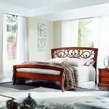 Compra il letto matrimoniale in legno 160x200 royan da beliani. Letto Con Testata Legno Traforata