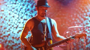 Lirik lagu hitam putih dari fourtwnty lagu ini adalah salah satu lagu yang dipopulerkan oleh fourtwnty silahkan selengkapnya baca disini. Lirik Lagu Hitam Putih Yang Dipopulerkan Oleh Cozy Republik Sonora Id