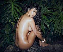 Kourtney Kardashian Nude & Sexy – ULTIMATE Collection (154 Photos + Videos)  [Updated 07252021] | #TheFappening