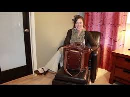 5 Steps To An Organized Purse In This Video I Cover The Top Five Tips You Need To Know To Keep You Pur Purse Organization Wallet Organization Organization