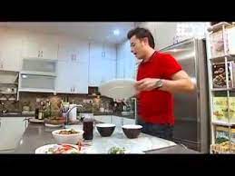 5 rencah 5 rasa menampilkan chef sherson lian bersama selebriti malaysia memberikan idea dalam menyediakan 5 jenis. Malaysian Street Food Comes Alive With Sherson Lian The Charismatic Host And Star Of Afc S Original Production Gre Street Food Briyani Chicken Mouth Watering