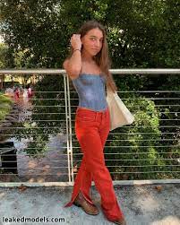Ellie Dobleske  ellieraedobleske  scrubnumberone Nude Leaks OnlyFans  Photo 5 - Leaked Models