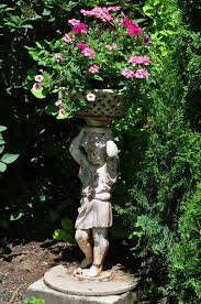 Sculpture Pots Stands In Front Yard And Woodd Outdoor Garden Statues Front Yard Flowers Garden Figures