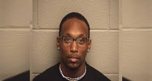 Demetrius Lamont's Instagram, Twitter & Facebook