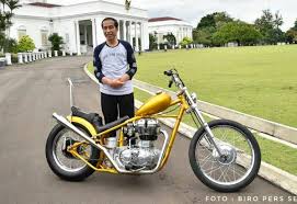 Check out viator's reviews and photos of indonesia tours. Indonesian President Now Owns A Royal Enfield Custom Bike Bikesrepublic