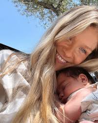 been a lil quiet here online as we navigate this new season of life ✨ it's  been incredible, beautiful, painful, stretching, exhausting, and everything  in between. and if you know how I