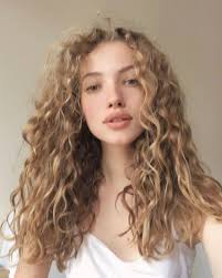 Saepe Creat Molles Aspera Spina Rosas Pinterest Ninelikethenumber Naturalcurlyhair Curly Hair Styles Curly Hair Styles Naturally Hair Styles