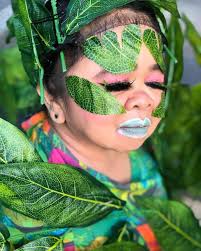 Ito na yata ang pinaka-expensive na halaman e kasi “Mahal” ang pangalan!  Abangan ang iba pang pasabog ni Mahal sa “Owe My Love” sa GMA Pinoy TV  ngayong 2021! Para mapanood ito,