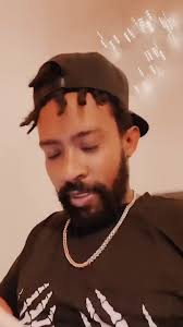 Habtom Samuel Barefoot