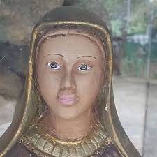 Hoje foi dia de recebermos uma visita muito feliz! Vieram conhecer a Gruta  de Nossa Senhora do Café, as Irmãs do Colégio Imaculada Conceição: Irmã  Maria Luz Martinez (do Colégio de Madri -