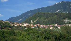 Save lake ledro to your lists. San Lorenzo In Banale Trentino Dolomiten Italien