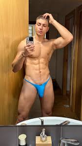 goldengeorgiii - photo 7 - BoyFriendTV.com