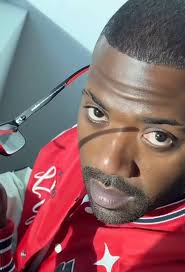 Druski caught Ray J putting mascara over his beard 😂