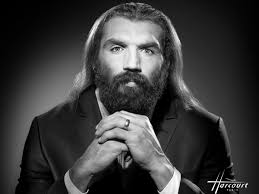 Sébastien chabal sans barbe au début de sa carrière, sébastien chabal avait les cheveux courts et rasés et ne portait pas encore de barbe. Sebastien Chabal Un Joueur Moins Connu Pour Son Rugby Que Sa Barbe Et Ses Coups De Gueule